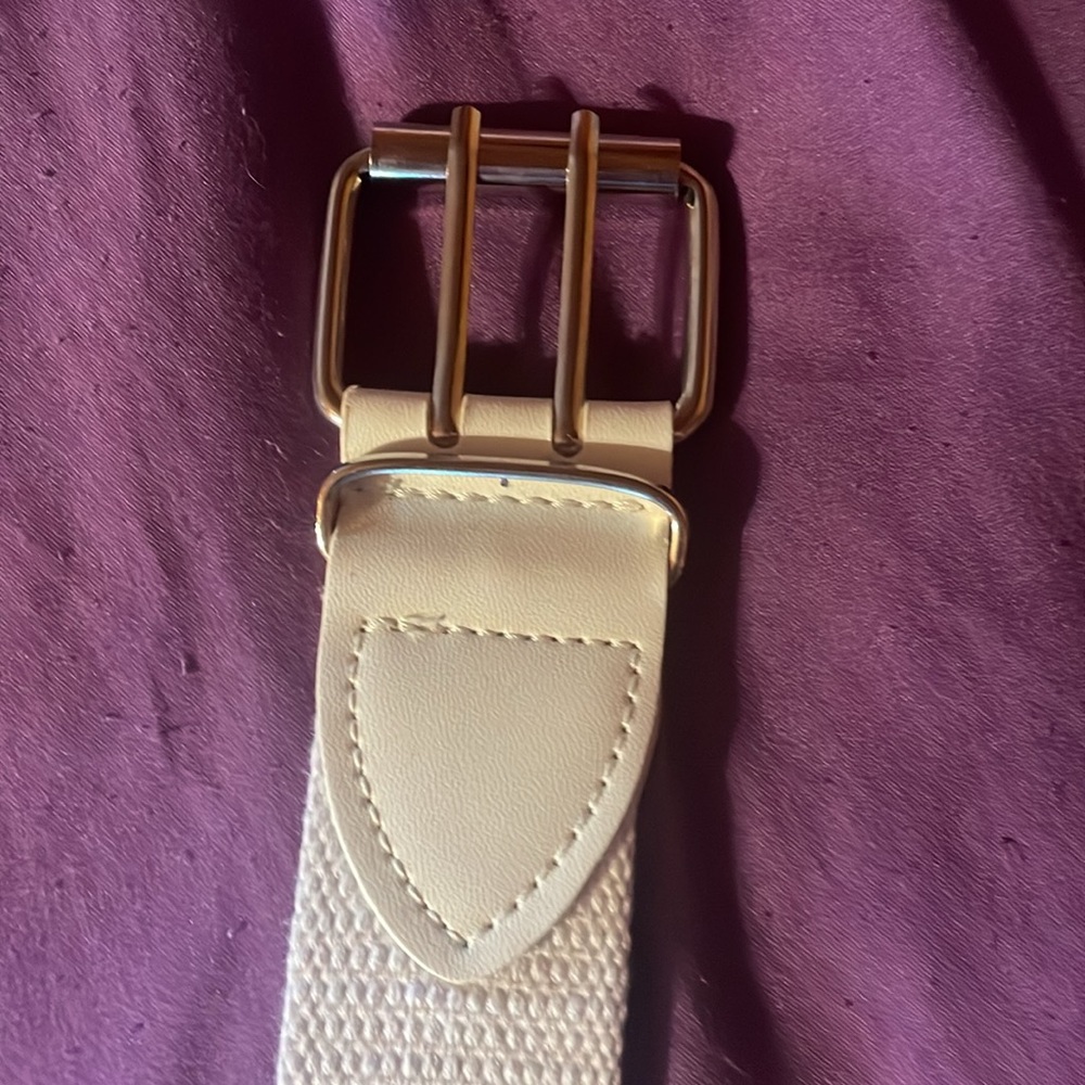 White Belt - Picture 3 of 4